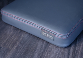 ブラックレザー（レッドステッチ）